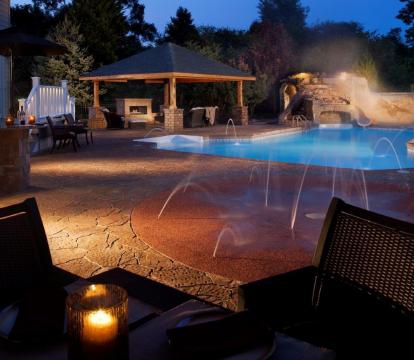 013 pool-at-night-Hendersonville-Tennessee-32