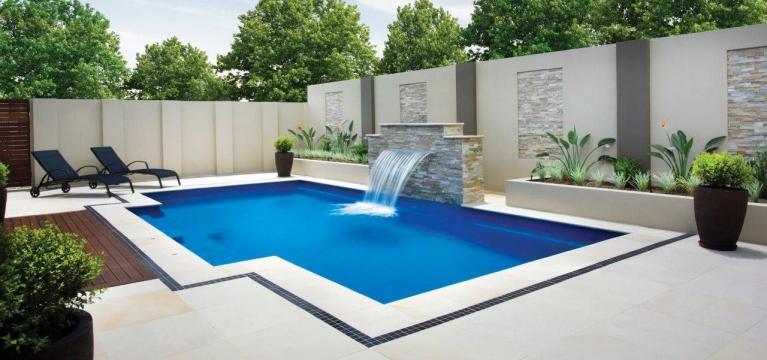 015 pool-with-water-feature-Hendersonville-TN