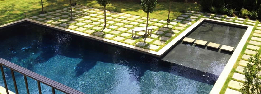 Pool with shallow walkway Brentwood, TN