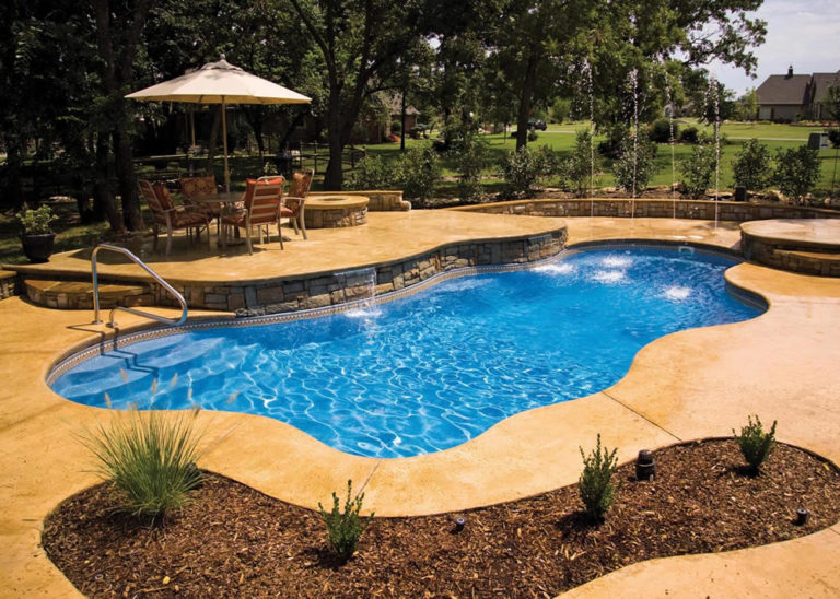 Bellevue Fiberglass Pool TN
