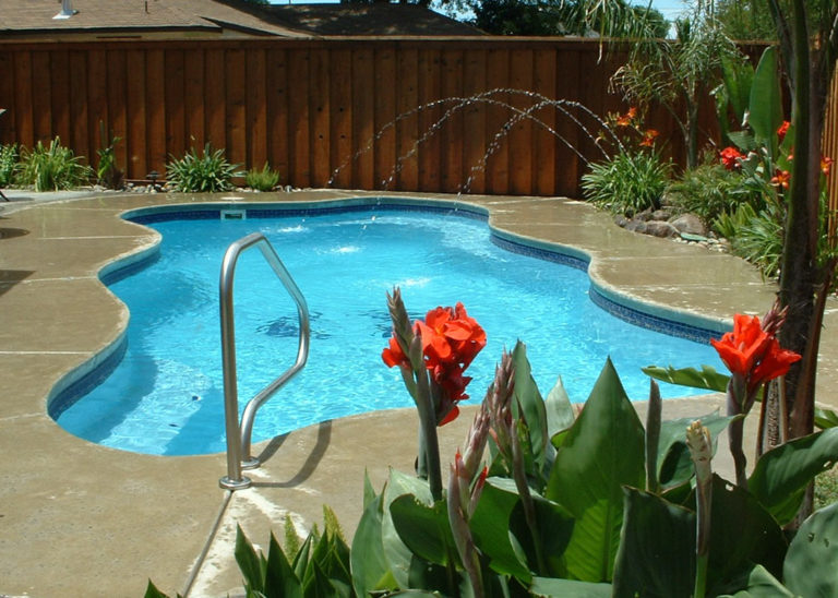 Cape Cod Freeform Pool Hendersonville, TN