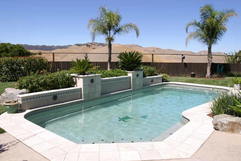 Gallatin TN Fiberglass Pool