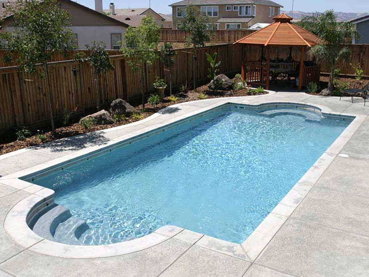 Chesapeake Nashville FIberglass Pool