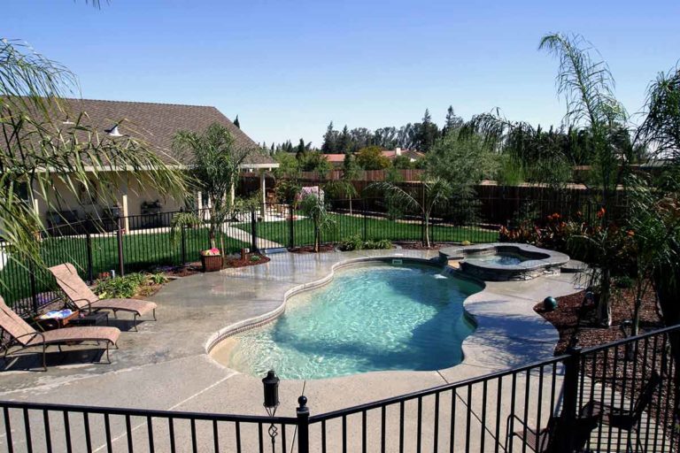 Laguna Fiberglass Pool Mt. Juliet, TN