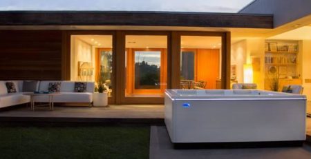 bullfrog-spas-premium-hot tubs