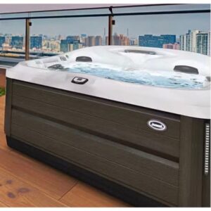 Jacuzzi J-445 Hot Tub - Image 2
